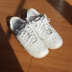 HIRO様専用商品。値下げしました！CONVERSE　スニーカーのサムネイル