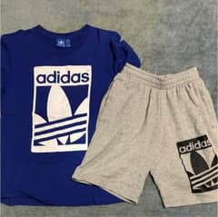 adidasのサムネイル