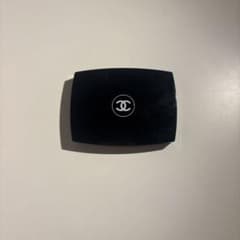 CHANEL ファンデーションのサムネイル