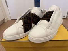 【FENDI】スニーカーFF模様7E1198サイズ9イタリア製（28cm相当）のサムネイル