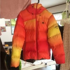 NIKE ACG ダウンジャケットのサムネイル