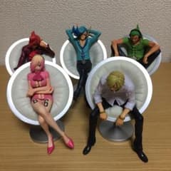 ONEPIECE フィギュア ヴィンスモークファミリー ワンピースのサムネイル
