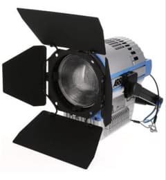 ARRI L7C フレネル型撮影照明 大光量 - メルカリ