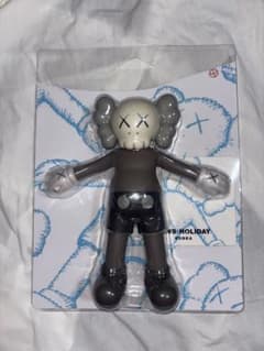 Kaws Holiday Figure グレー/ブラック 約20cm - メルカリ