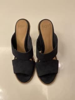 UGG サンダル ミュールのサムネイル