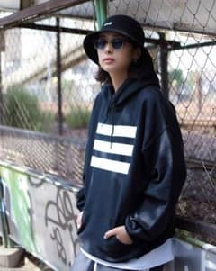 XXIII cest vingt trois  パーカー Mのサムネイル