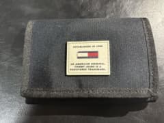 TOMMY JEANS　三つ折り財布のサムネイル
