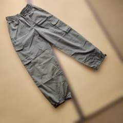 GU　カーゴパンツ カーキ ゴムウエスト Sサイズ　美品のサムネイル