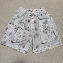 poppy 花柄 ショートパンツ カーゴポケット付き - メルカリ