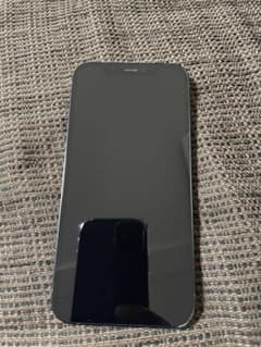 Apple iPhone 12 本体 黒　ジャンクのサムネイル