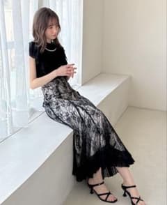 ブラックレースロングスカートのサムネイル