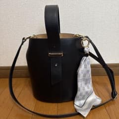 バケットバッグのサムネイル