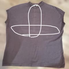 ✨お値下げ✨ブラウン ノースリーブ Tシャツ Lサイズのサムネイル