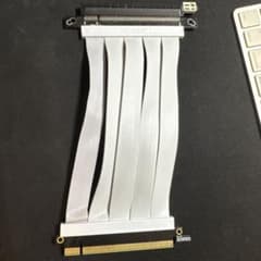 PCI-E 5.0 ライザーケーブルのサムネイル