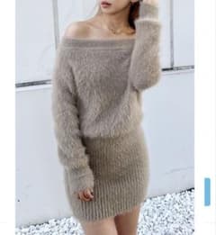 gyda オフショルシャギーニットワンピースのサムネイル