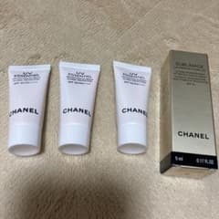 CHANEL UVケア サンプル 4個セットのサムネイル