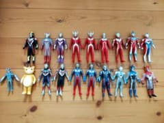 ウルトラマン　ソフビ 19体セットのサムネイル