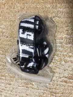 KIXSIX  ガチャ  ストラップのサムネイル