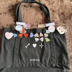 SEVENTEEN IDEAL CUT トートバッグ　ピンバッジ等付き SEVENTEEN IDEAL CUT トートバッグ ピンバッジ等付き | Mercari