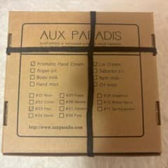 AUX PARADIS ハンドクリーム リップクリームギフトセットのサムネイル
