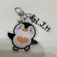 2PM ジュノ ペンペン アクリルキーホルダー - メルカリ