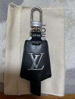 LOUIS VUITTON キーホルダーのサムネイル