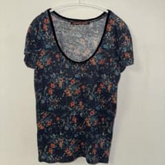 コトニエ　麻100% 花柄 半袖 カットソーのサムネイル