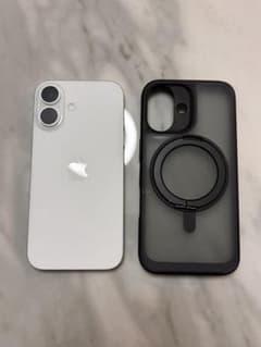 ※てんちゃん様※iPhone16 128GB ホワイトのサムネイル