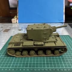 KV2ソビエト戦車1/35タミヤのサムネイル