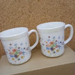 arcopal アルコパル ミルク ガラス フローラル マグカップ 2個 - メルカリ