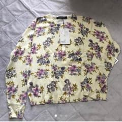 ブリスポイント カーディガン 花柄 春のサムネイル