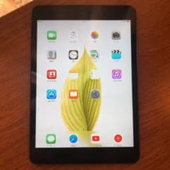 iPad mini 16GB 初代2012 保護フィルム付のサムネイル