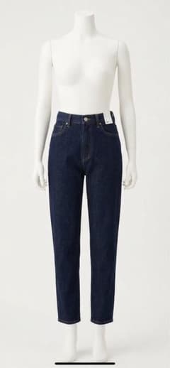 UNIQLO JEANS ハイライズ テーパードデニムのサムネイル