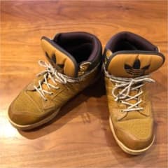 アディダス スニーカーのサムネイル