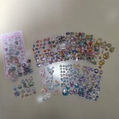 シール完成品 ディズニー サンリオ たまごっち ちいかわ ボンボンドロップのサムネイル