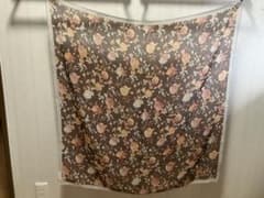 【まるこ様専用ページ】ANNE KLEIN 花柄スカーフ ブラウン系　絹100%のサムネイル