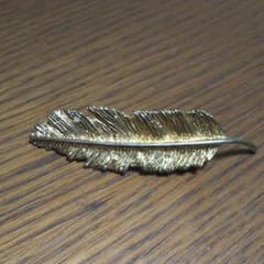 羽根の形のバレッタのサムネイル