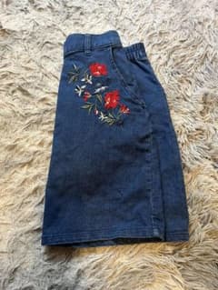 レディース　デニムスカート　花柄刺繍のサムネイル