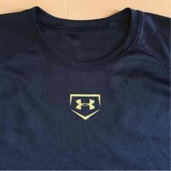 アンダーアーマーのＴシャツのサムネイル