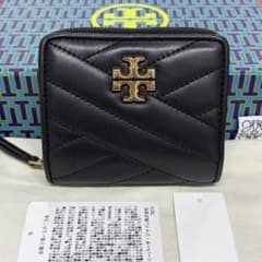 新品同様‼️ 現行　トリーバーチ　財布　折り財布　キラ　シェブロン　キルティング 新品同様‼️ 現行 トリーバーチ 財布 折り財布 キラ シェブロン
