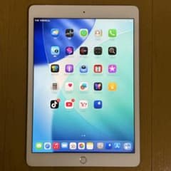 Apple iPad8第8世代バッテリー81%難あり - メルカリ