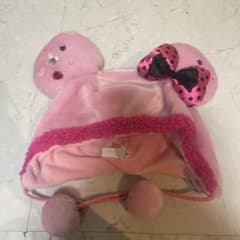 ピンクの耳付きフリース帽子のサムネイル