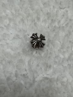 Chrome Hearts クローバー型ピアス 925シルバーのサムネイル
