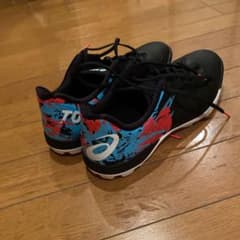アシックス　トレーニングシューズのサムネイル
