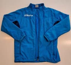 じ*.様 ATHLETA 水色　ウィンドブレーカー ジュニアサイズ(140cm)のサムネイル