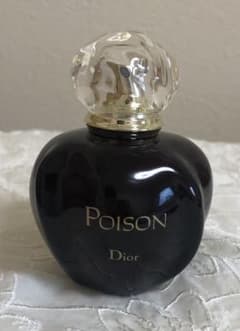 ⭐︎最終値下げ⭐︎クリスチャン・ディオール　プワゾン(オードトワレ30ml)のサムネイル