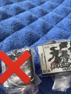 ポケモン 30周年 パッケージ&カートリッジ　キーホルダーのサムネイル