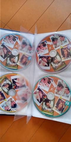 Friends 　海外ドラマDVD シリーズ３～１０までの４８枚サウスパーク１枚のサムネイル