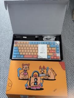 VAULTROOM x Corsair K65 Plus キーボードのサムネイル