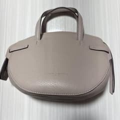 GIANNI CHIARINI レザー ハンドバッグ　ショルダーバッグのサムネイル